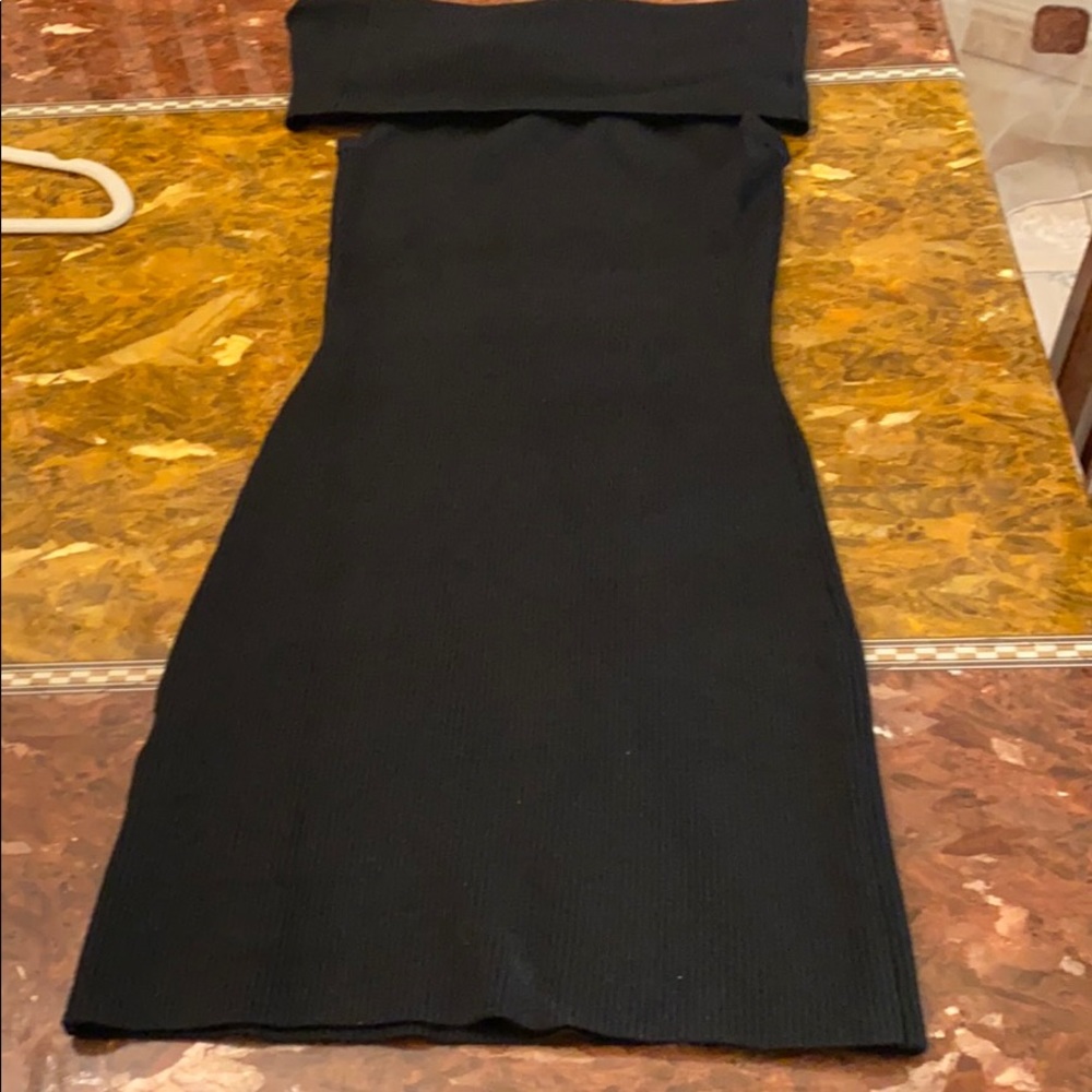 Dress - Picture 4 of 7